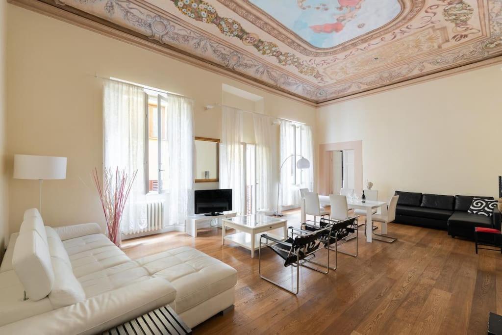 Elegant Gloria Retreat Florencia
